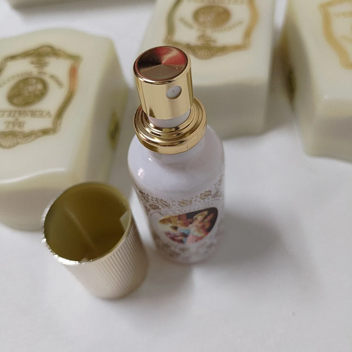 Item photo