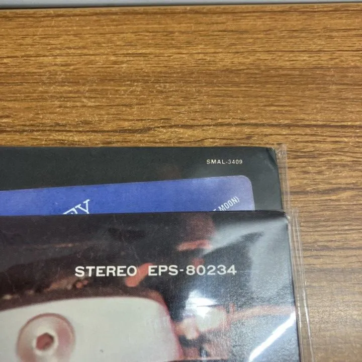 Item photo