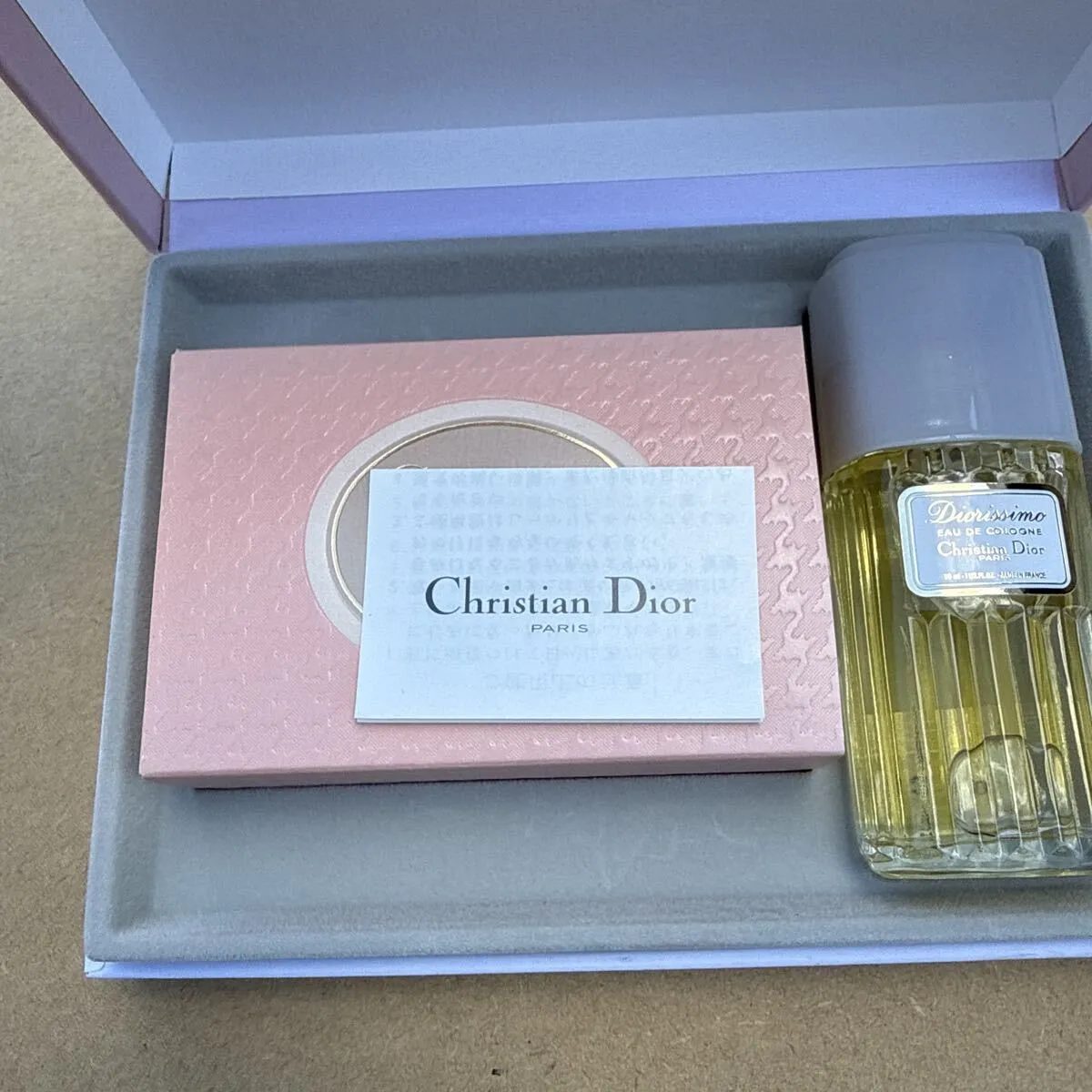 Item photo