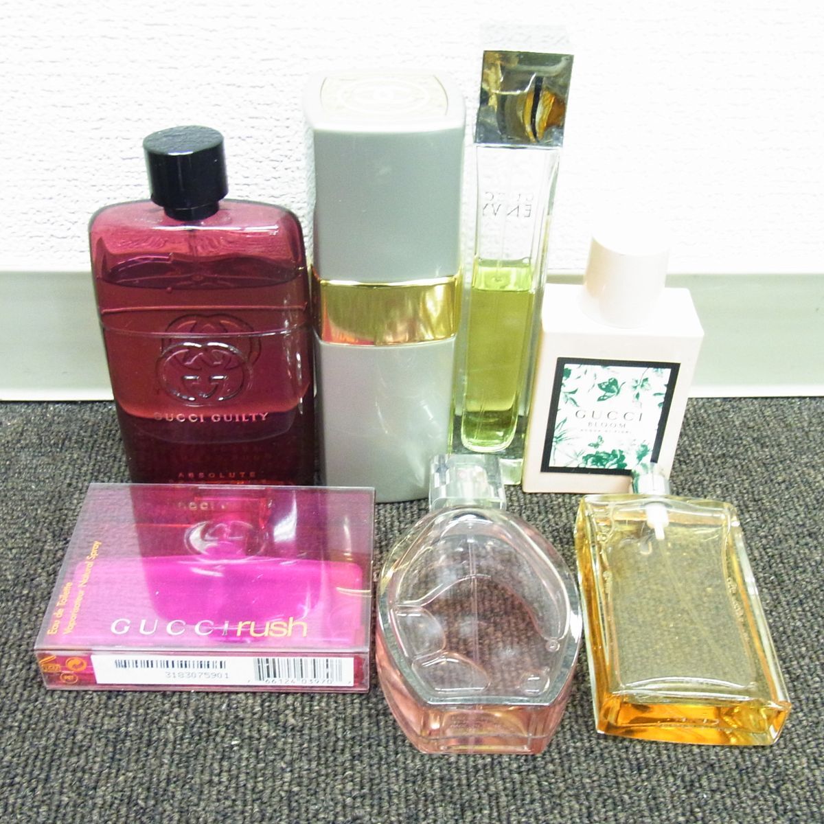 Item photo