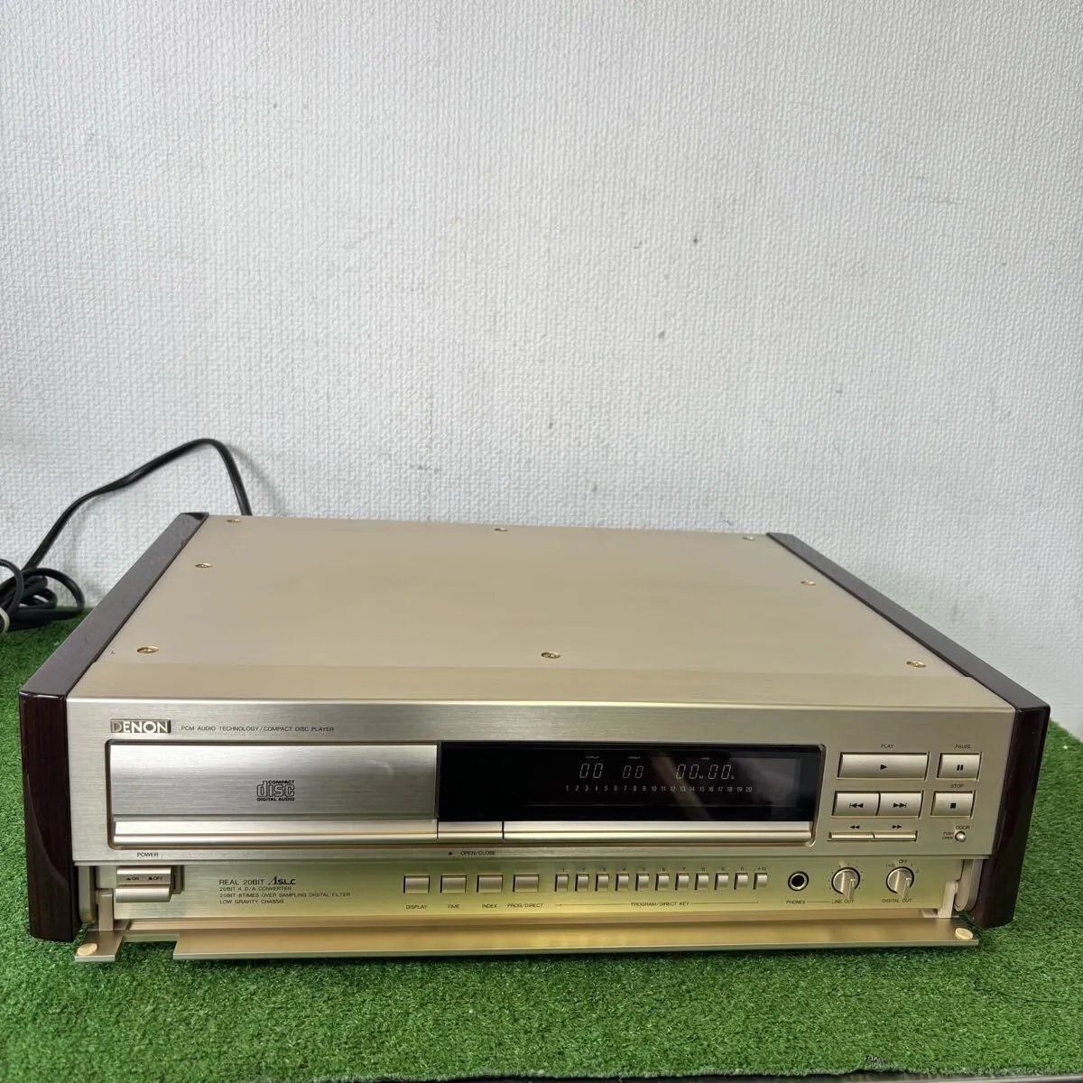 Item photo